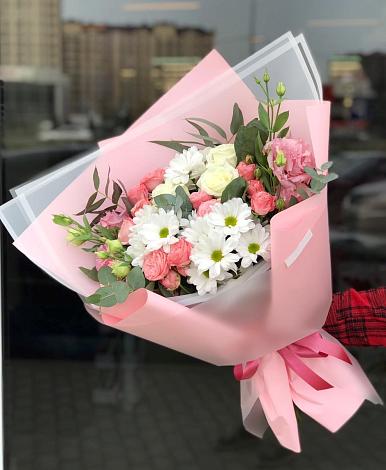 Букет цветов из: Розы, Лизиантусы и Хризантемы в Гаврилково